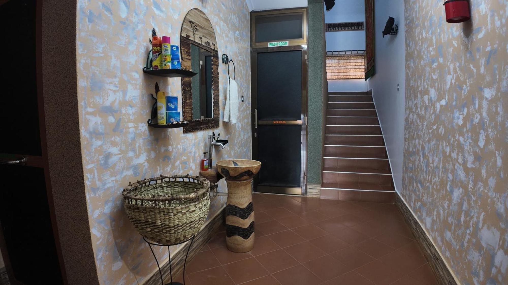 โคโรนา วิลลา เบด แอนด์ เบรคฟาสต์ Bed & Breakfast อารูชา ภายนอก รูปภาพ