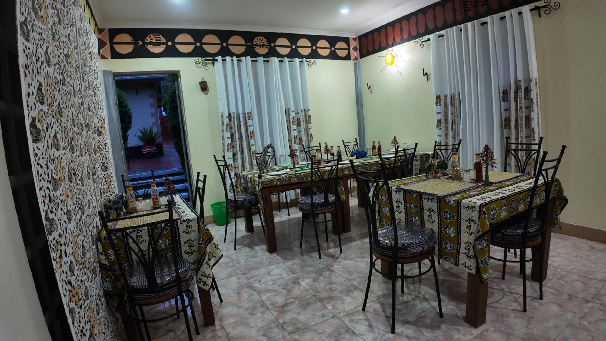 โคโรนา วิลลา เบด แอนด์ เบรคฟาสต์ Bed & Breakfast อารูชา ภายนอก รูปภาพ