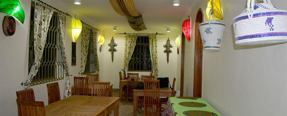 โคโรนา วิลลา เบด แอนด์ เบรคฟาสต์ Bed & Breakfast อารูชา ภายนอก รูปภาพ