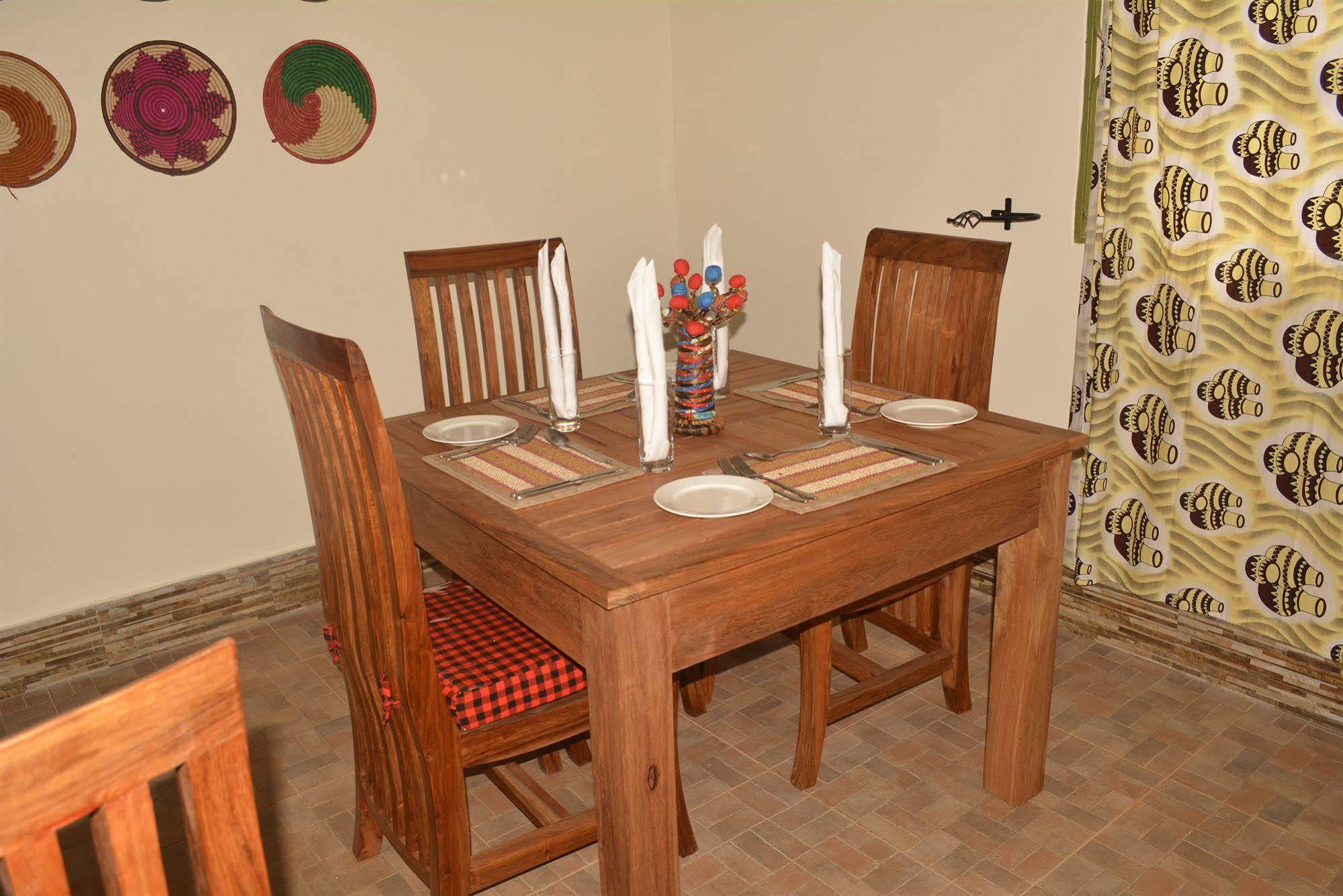 โคโรนา วิลลา เบด แอนด์ เบรคฟาสต์ Bed & Breakfast อารูชา ภายนอก รูปภาพ